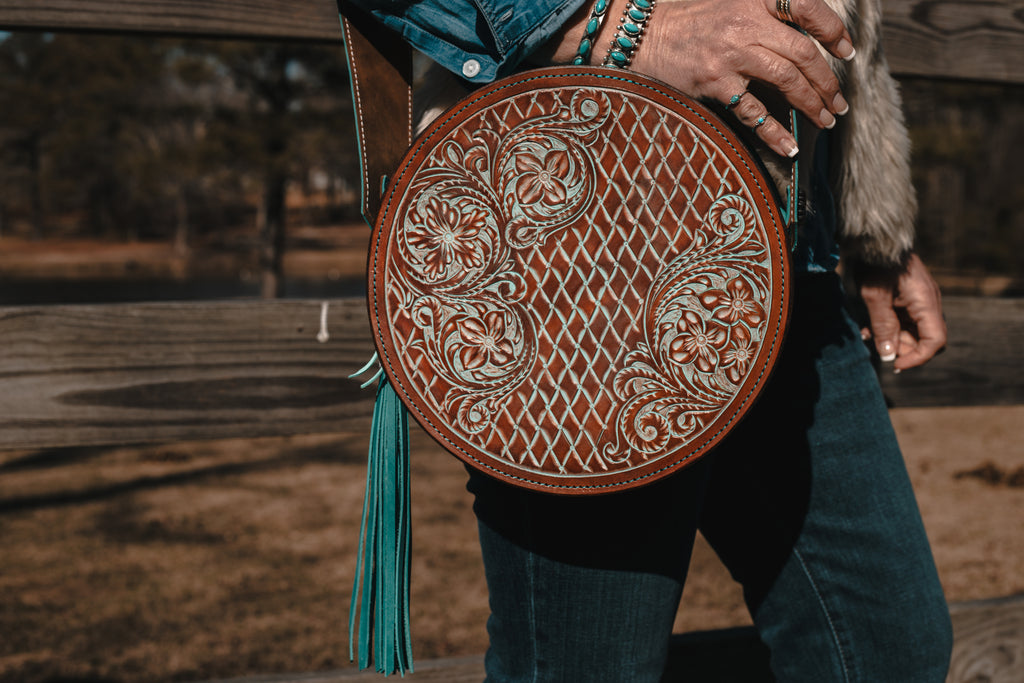 Round Roper/Canteen Purse