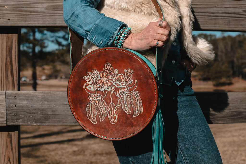 Round Roper/Canteen Purse